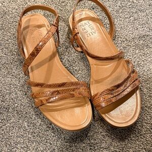 Naturalizer Tan Strappy Sandals sz 10